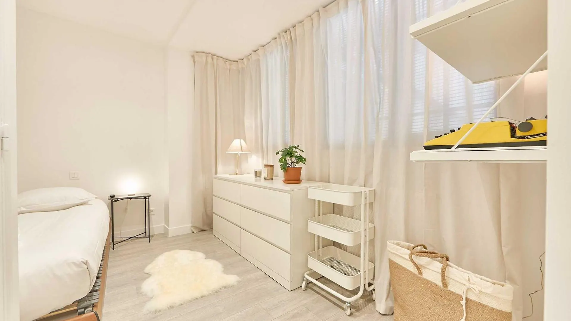 Classy Apartment 2Bd-4P - Eiffel Tower Paris France
